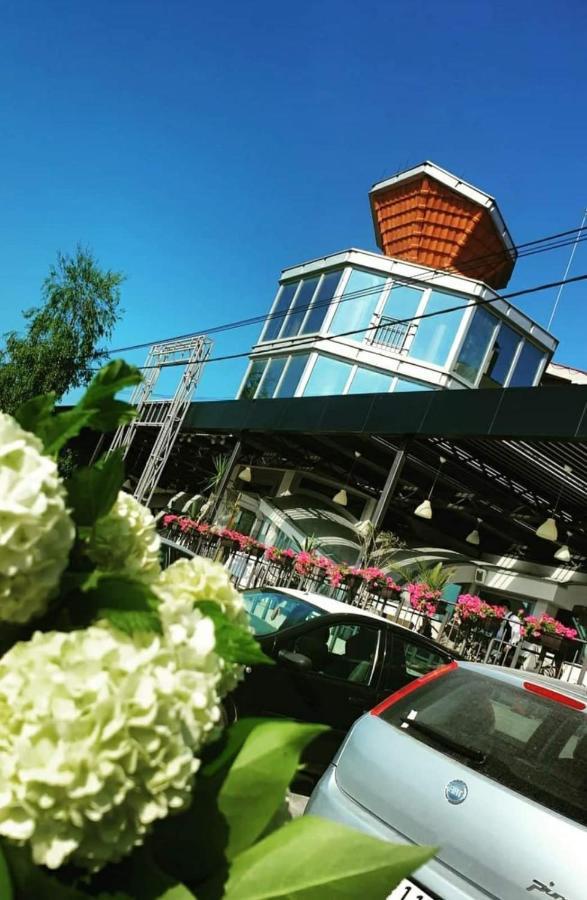 Zormaris-M Hotel Vranje Exterior foto